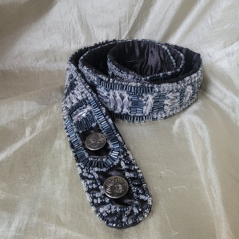 Ibisco beaded belt size small